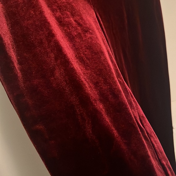 Red velvet pants - Picture 2 of 4